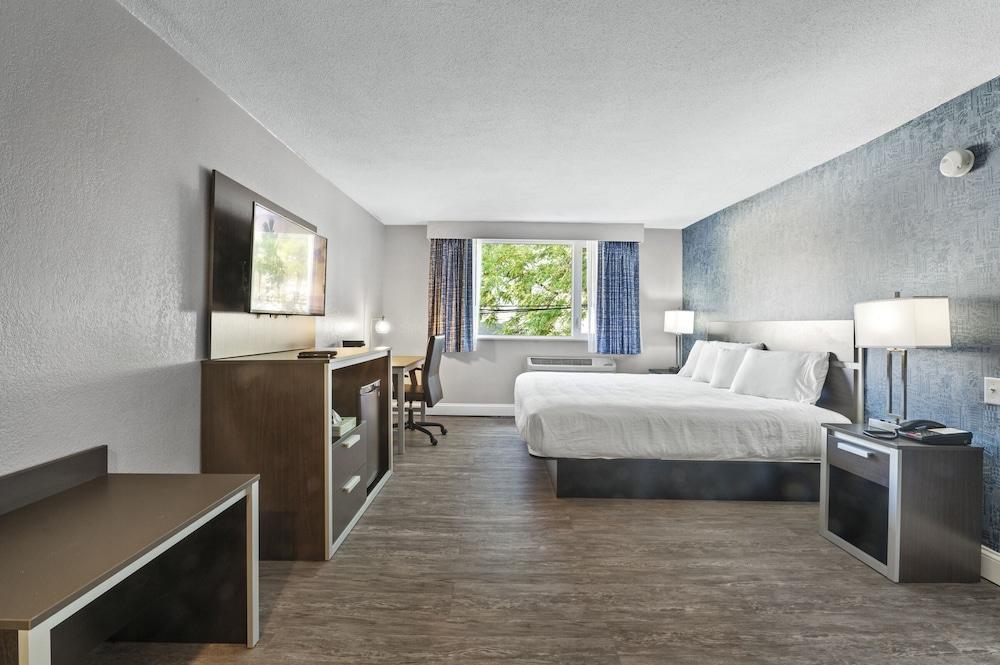 Hotel Super 8 By Wyndham Watertown/Cambridge/Boston Area Extérieur photo